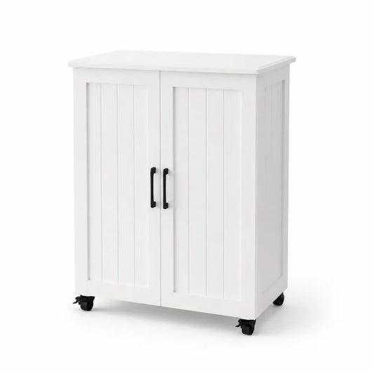 Weißer Holzschrank mit Rollen